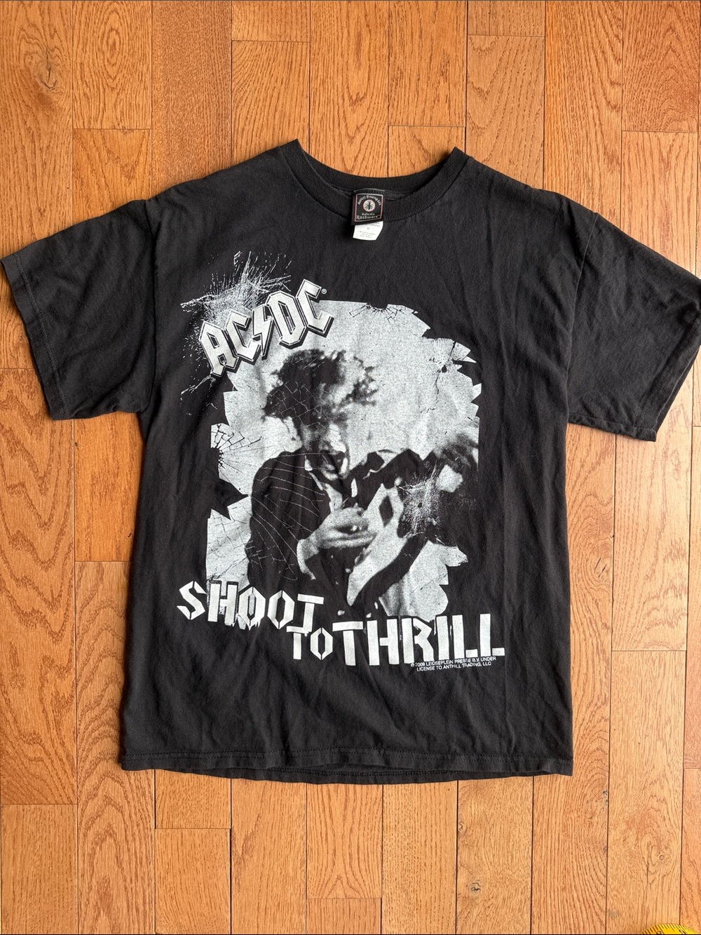 AC/DC Black 'Shoot to Thrill' Short Sleeve Band Tee